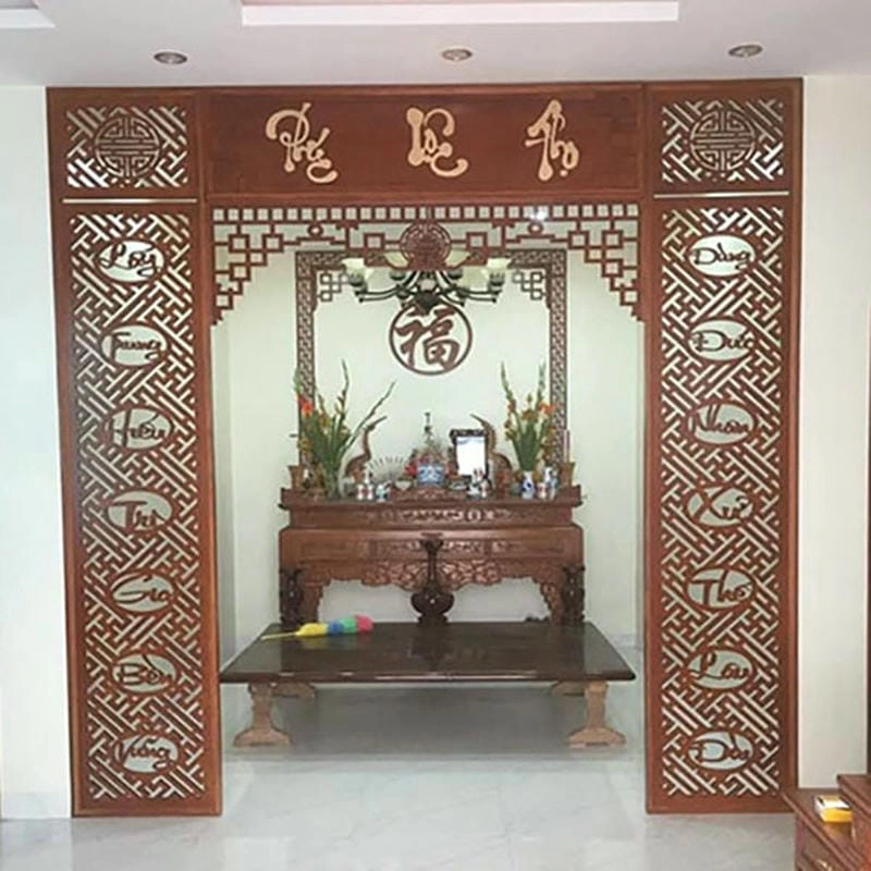 Tăng sự trang nghiêm với vách gỗ sau bàn thờ