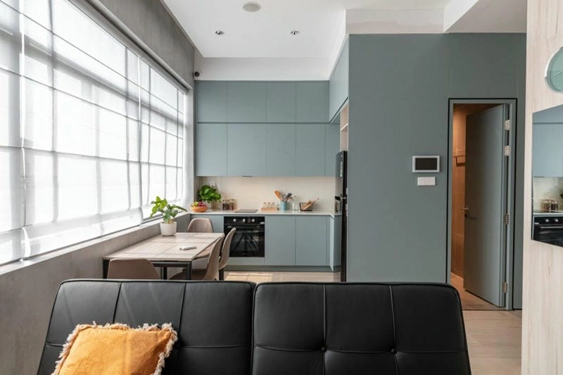 mẫu nhà bếp và nhà vệ sinh bố trí gọn gàng khoa học