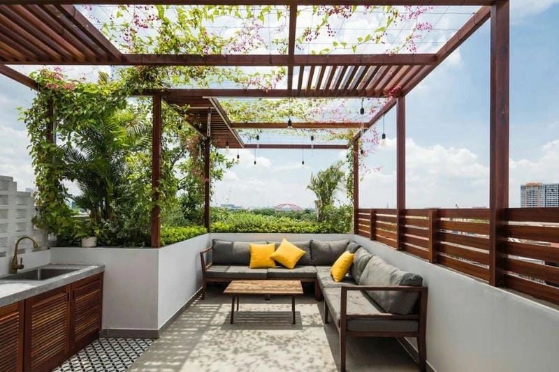 Tạo điểm nhấn cùng sân thượng nhà ống đẹp