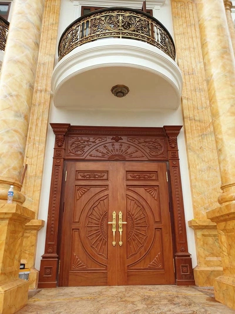 mẫu cửa gỗ đẹp cho nhà ống tinh tế sang trọng dễ kết hợp