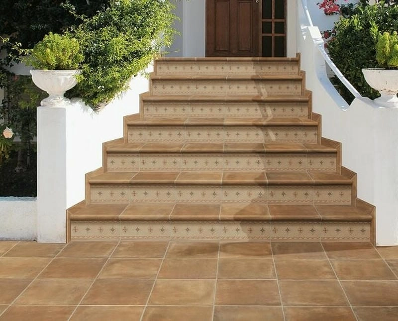 Trang trí đẹp mắt với mẫu tam cấp cầu thang đẹp