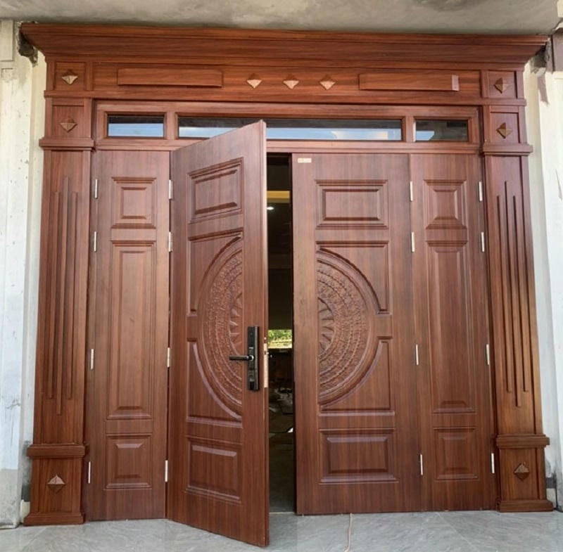 những mẫu cửa chính nhà đẹp lựa chọn đa dạng độc đáo