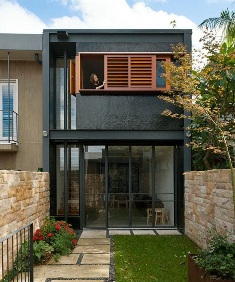 mẫu nhà phố 2 tầng kiểu pháp cổ điển tinh tế hài hòa