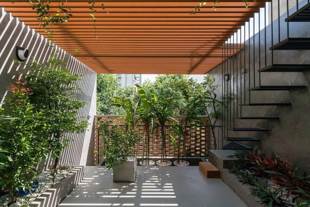 Ý tưởng mẫu mái tum và sân thượng tiết kiệm diện tích