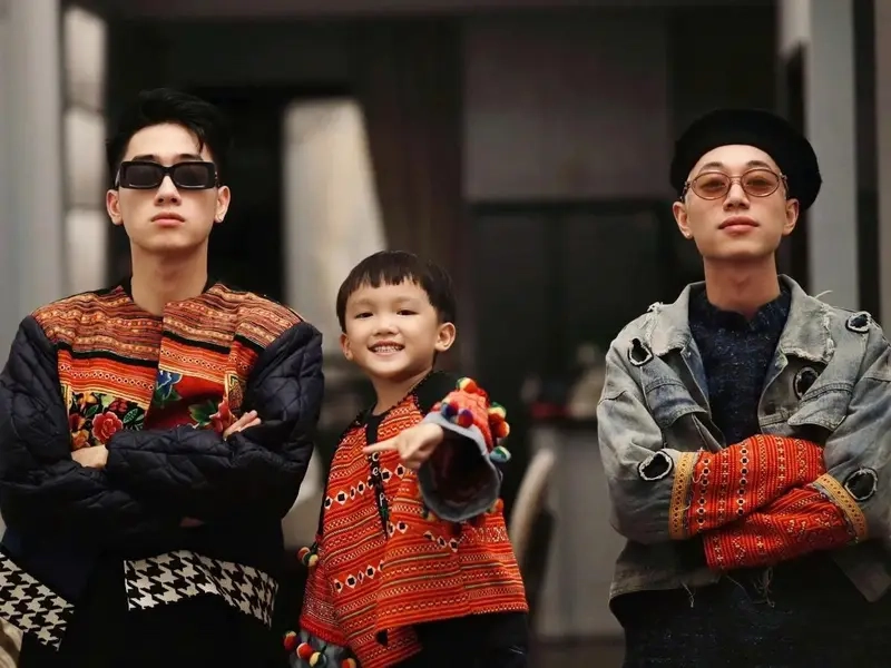 Góc hài khó đỡ từ meme trai làng à lôi