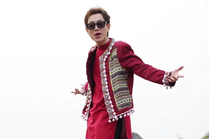 Khám phá công cụ giúp chế ảnh à lôi dễ dàng