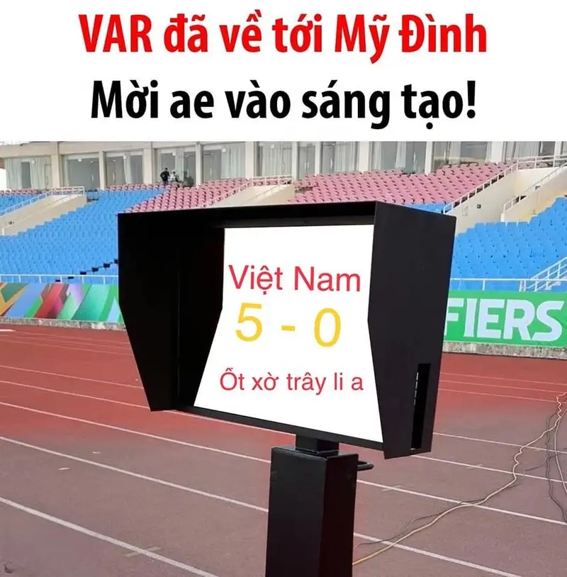 Phản ứng hài hước của các đội bóng trong meme VAR