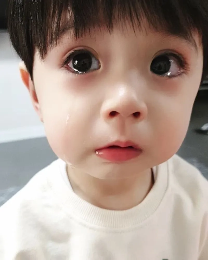 Đằng sau nụ cười là cả một meme che giấu nỗi đau