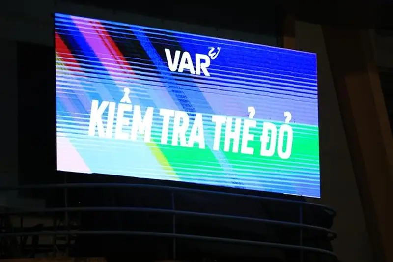 Góc kiểm chứng lầy lội qua meme hệ tư tưởng check var