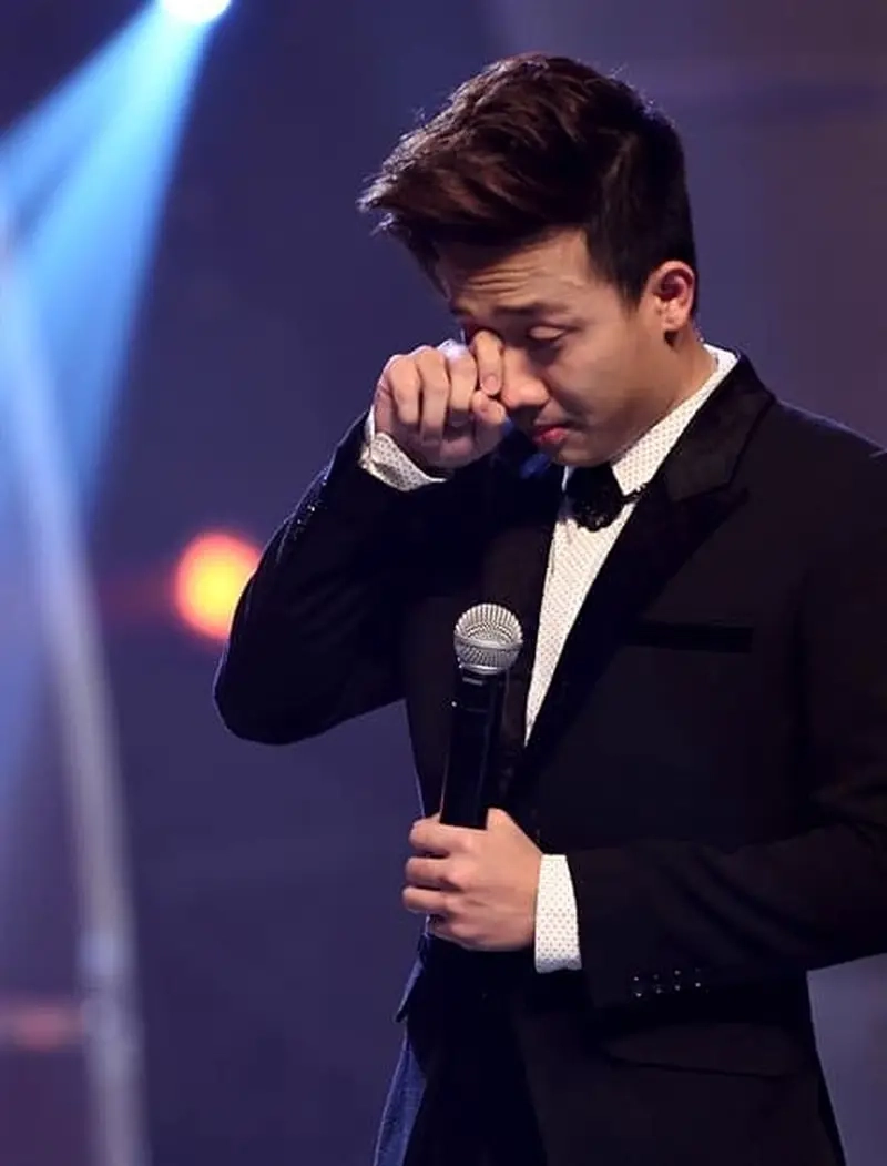 Hài hước và cảm động meme Trấn Thành khóc meme Trấn Thành