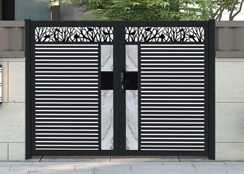 mẫu cửa sắt nhà chung cư đẹp an toàn tiện dụng hài hòa