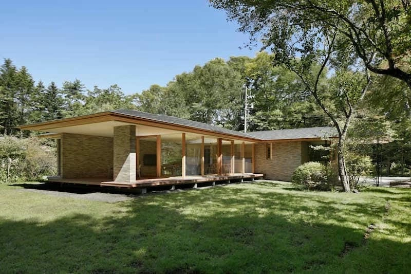 mẫu nhà vườn 3 tầng hiện đại tiện nghi cho gia đình đông người