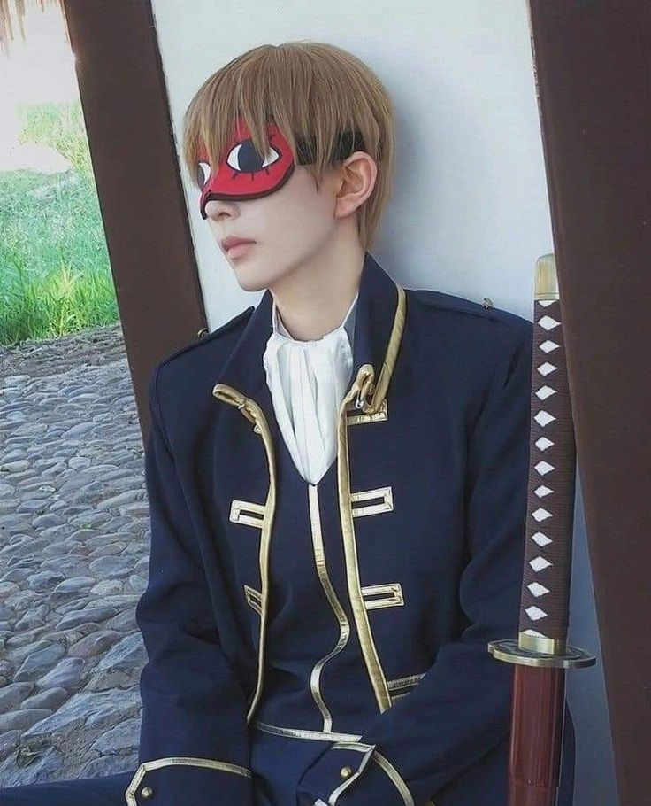 Okita cosplay tái hiện hình tượng kiếm sĩ lạnh lùng cực ngầu