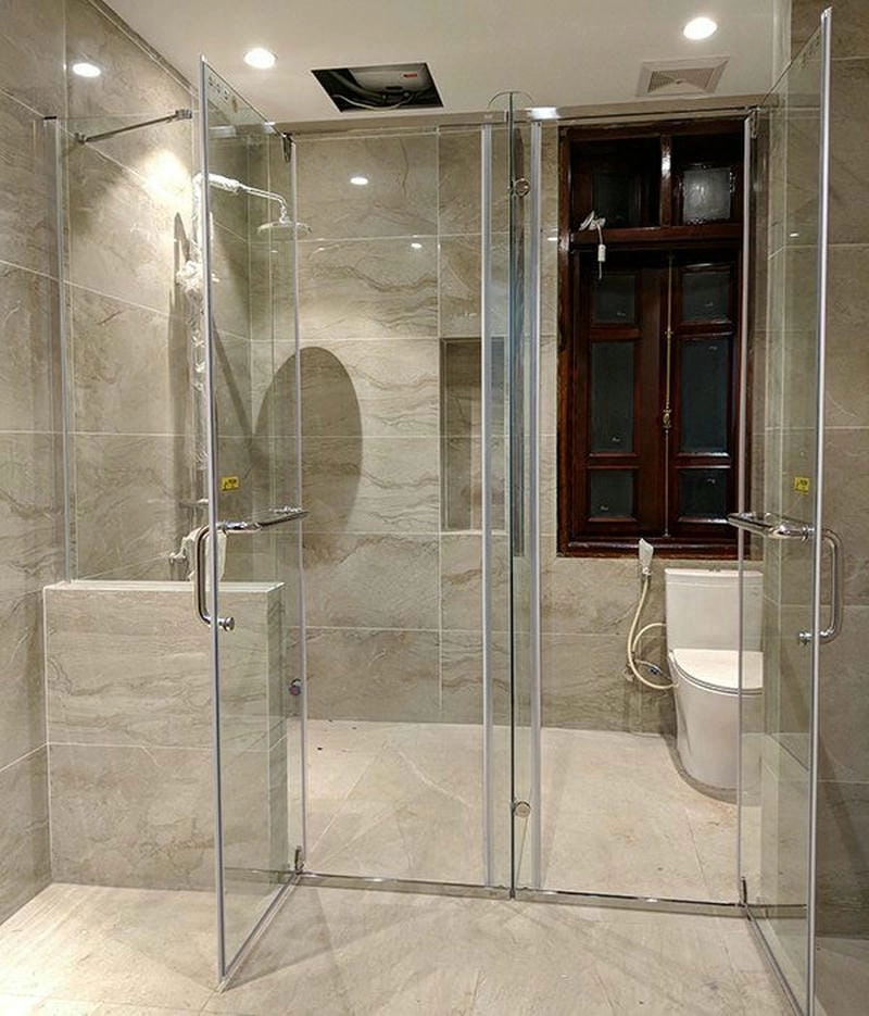 vách kính ngăn nhà tắm tạo không gian khô ráo sạch đẹp