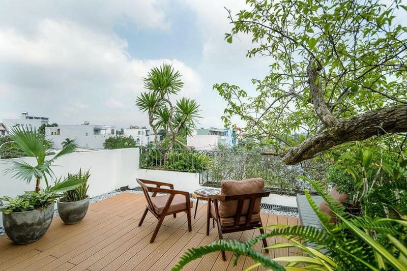 Không gian thư giãn với sân thượng nhỏ đẹp