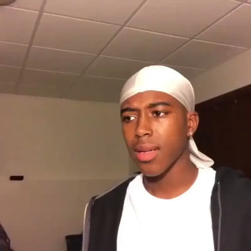 Tìm kiếm theo định dạng meme reaction phục vụ mọi chủ đề cảm xúc