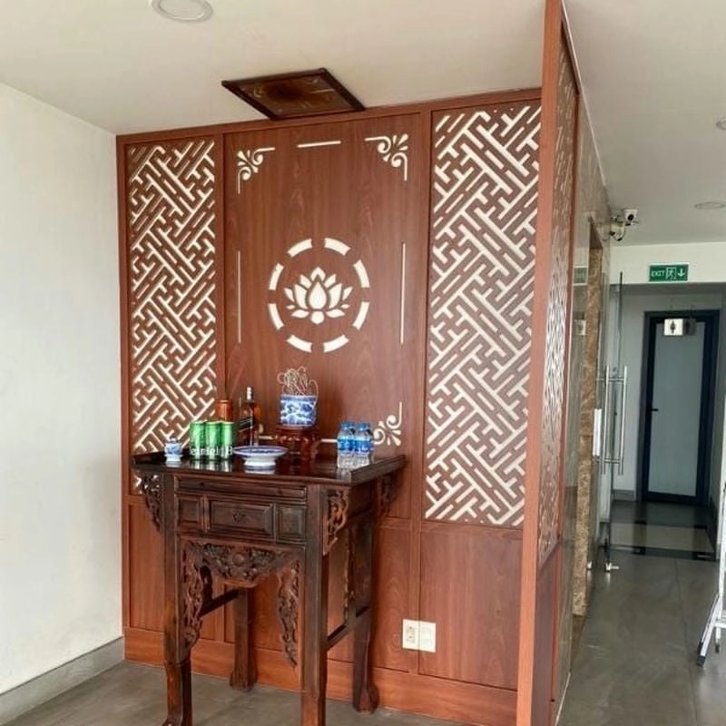 Xu hướng thiết kế bàn thờ có vách ngăn hiện đại