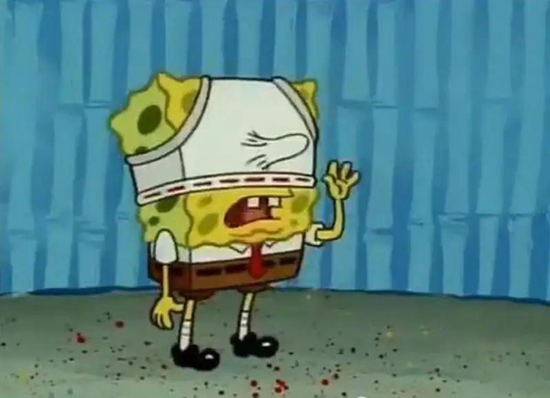 Trào lưu vui nhộn đội quần lên đầu meme