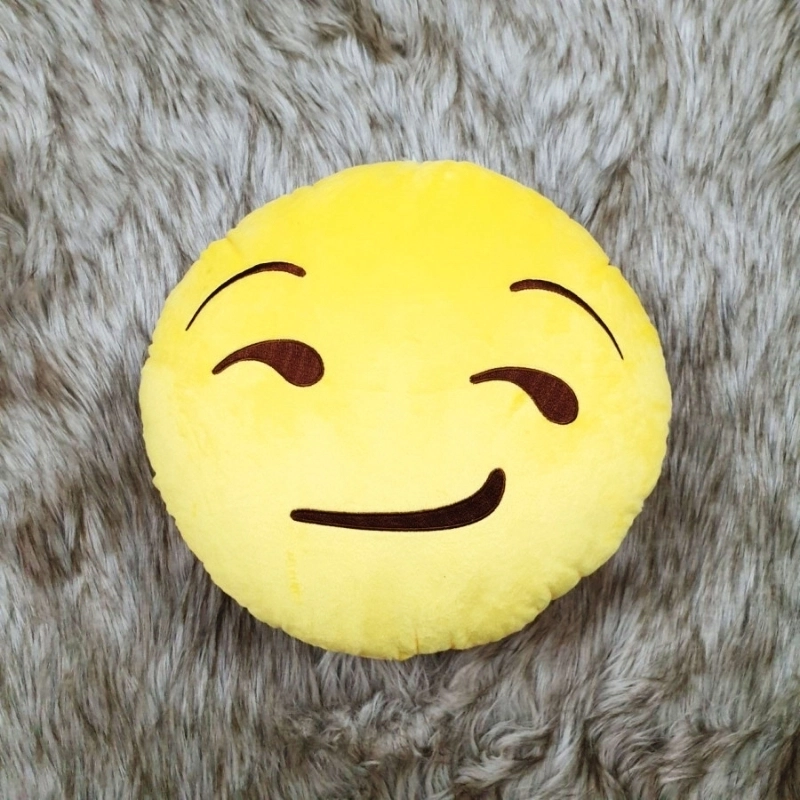 Cười không nhặt được mồm với ảnh anime cười khinh bỉ