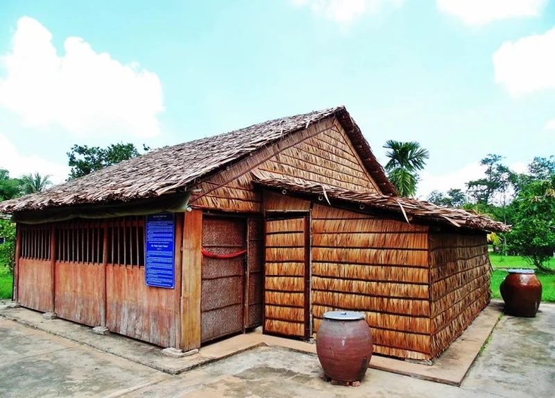 Đậm chất Nam Bộ với mái lá dừa Đồng Tháp