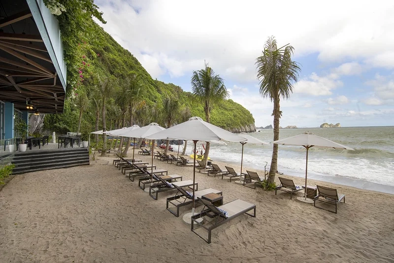 Thưởng thức view biển qua ảnh villa Cát Bà lung linh đầy cảm xúc