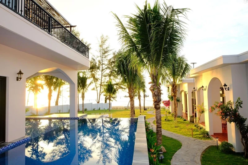 Đắm chìm trong thiết kế hiện đại của nội thất villa Mũi Né cao cấp