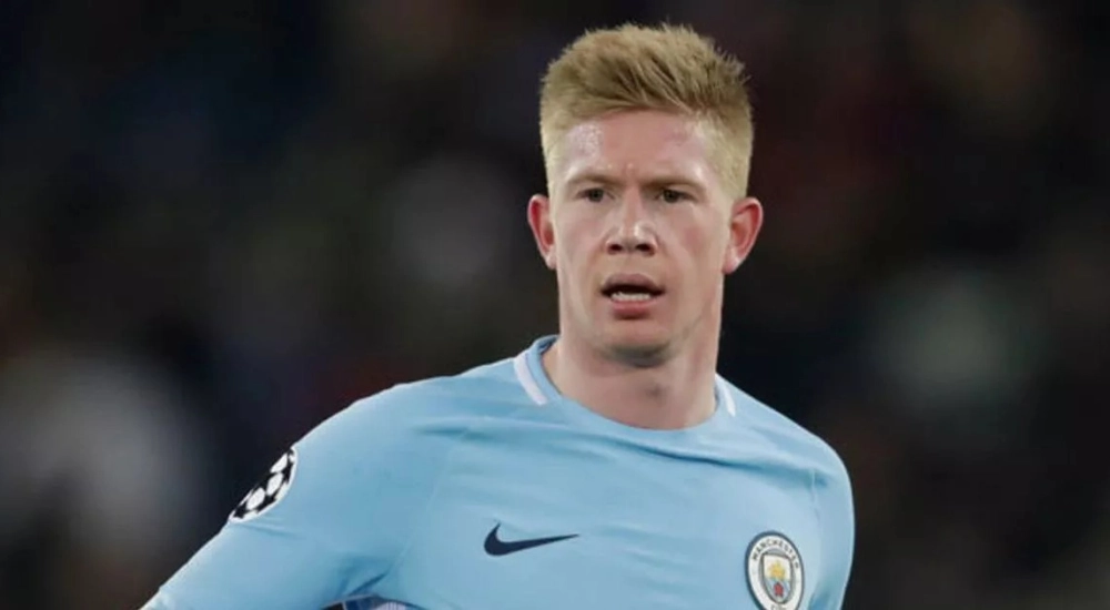 Kỹ năng mở khóa hàng thủ bằng đường chuyền quyết định