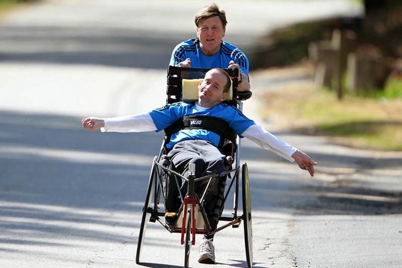 Hình ảnh bệnh bại liệt ở trẻ em cần được chú ý