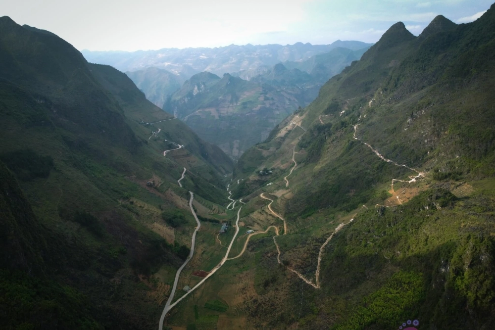 Đường Mã Pí Lèng biểu tượng du lịch Hà Giang