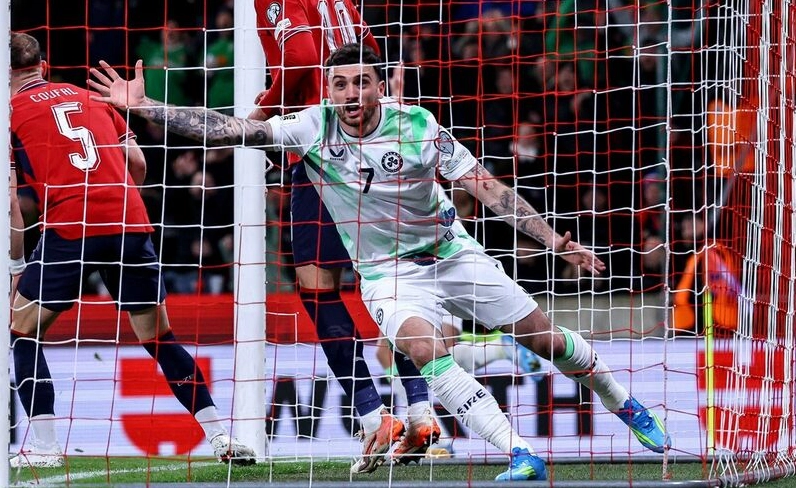 Niềm vui vỡ òa khi ghi bàn thắng quan trọng mang tính bước ngoặt của trận đấu