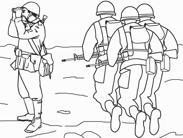 Bé tập tô màu quần áo những chú bộ đội sát cánh bên nhau