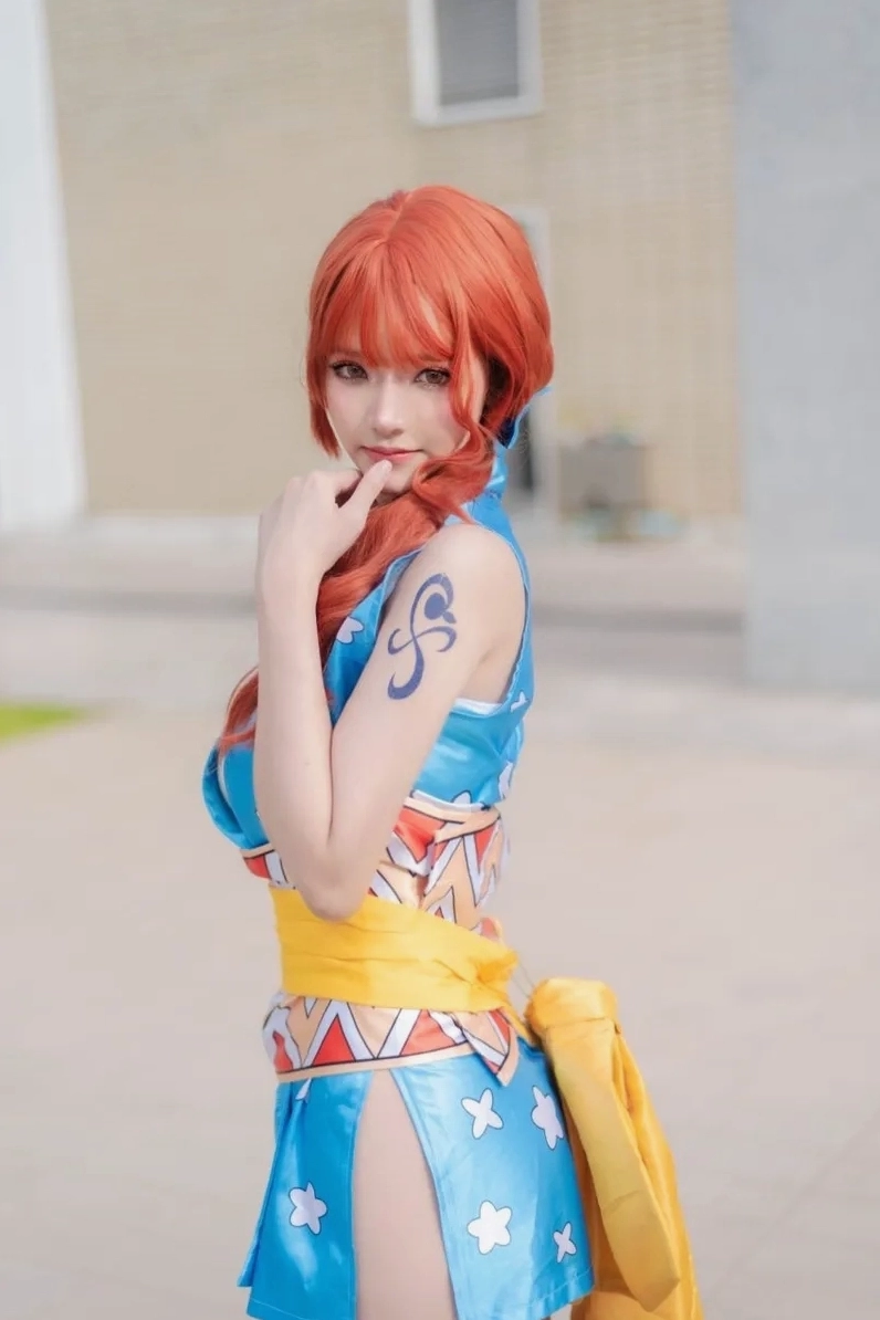 Bức Cosplay Nami hot rực rỡ làm bạn thích