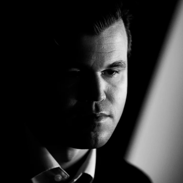 Chân dung đại kiện tướng cờ vua Magnus Carlsen