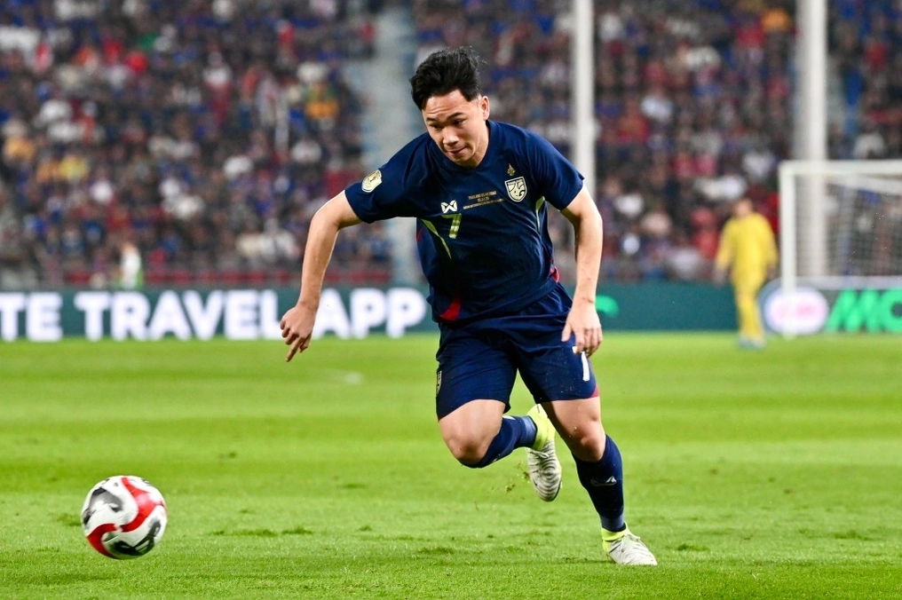 Đời tư ít người biết về cầu thủ Thái Lan Supachok Sarachat