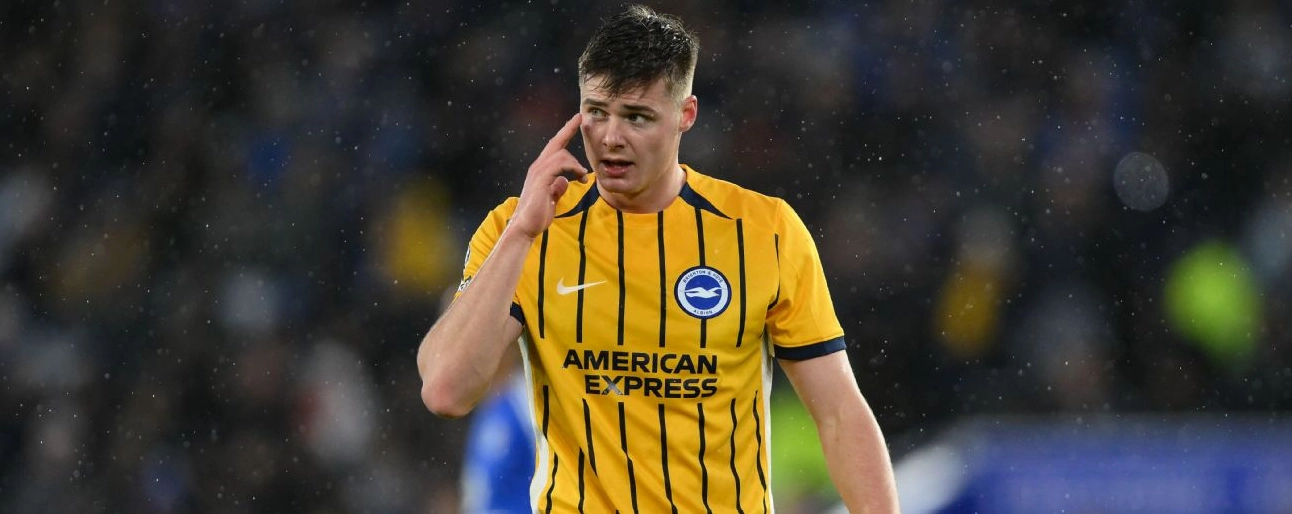 Evan Ferguson trong màu áo Brighton thi đấu tại giải Ngoại hạng Anh