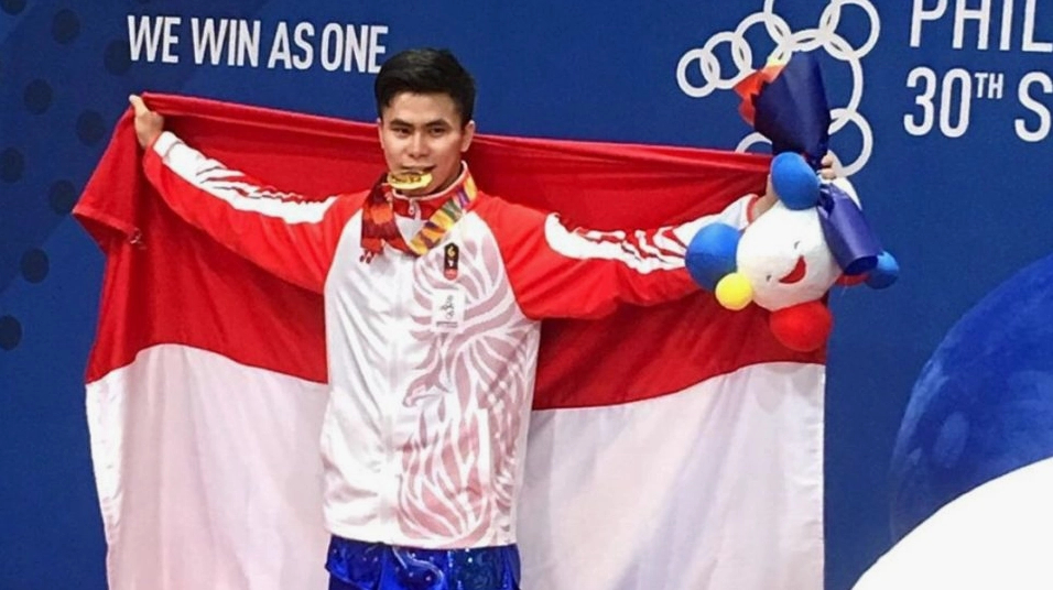 Hình ảnh Edgar Xavier Marvelo giành hai huy chương vàng tại SEA Games 2019 ở Philippines chỉ vài giờ sau khi nghe tin cha qua đời