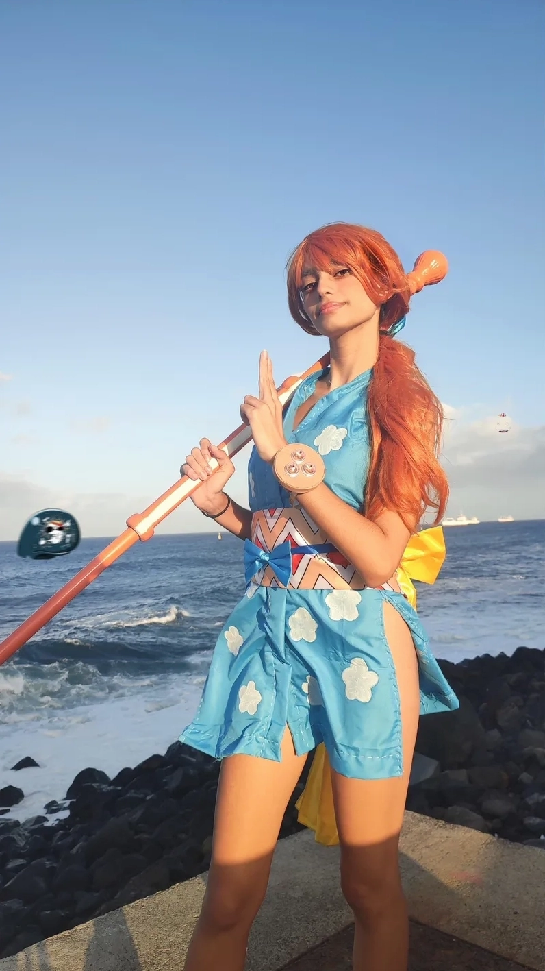 Hình Cosplay Nami One Piece sống động khiến bạn mê