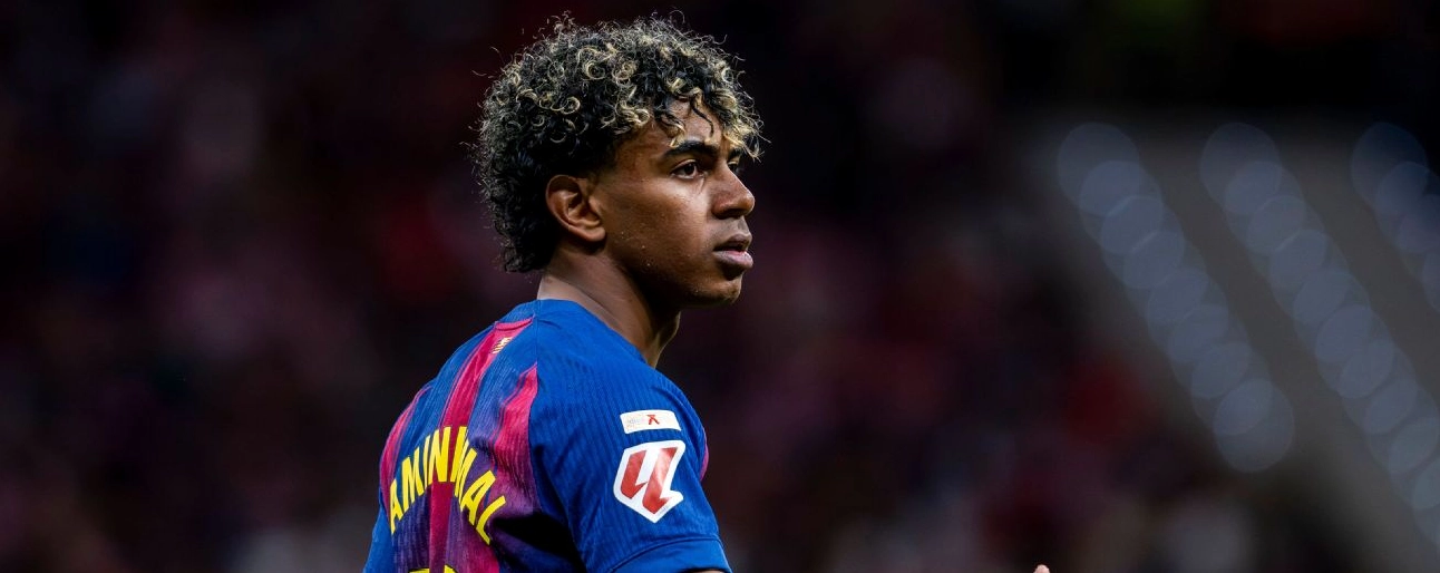 Huấn luyện viên Flick của Barcelona tuyên bố sẽ bảo vệ Lamine Yamal