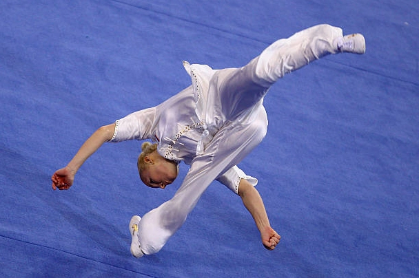 Khoảnh khắc Daria Tarasova thực hiện bài thi Trường quyền tại Bắc Kinh