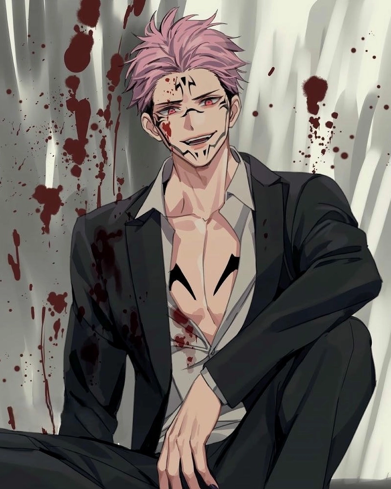 Sukuna mặc vest đen lịch lãm nhưng dính đầy vết máu đỏ