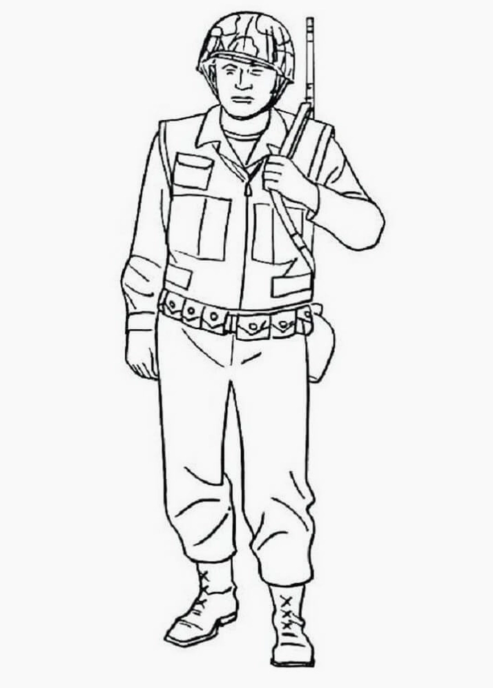 Tô màu quần áo chú bộ đội đeo súng trên vai oai phong