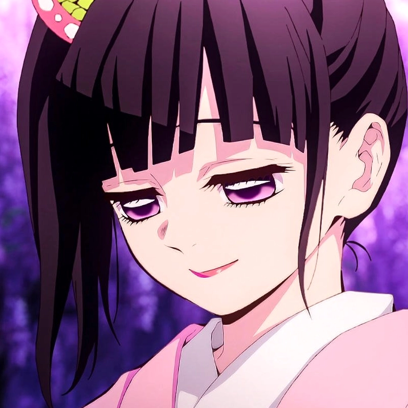 Waifu Kanao mỉm cười tự tin trên nền hồng ngọt ngào