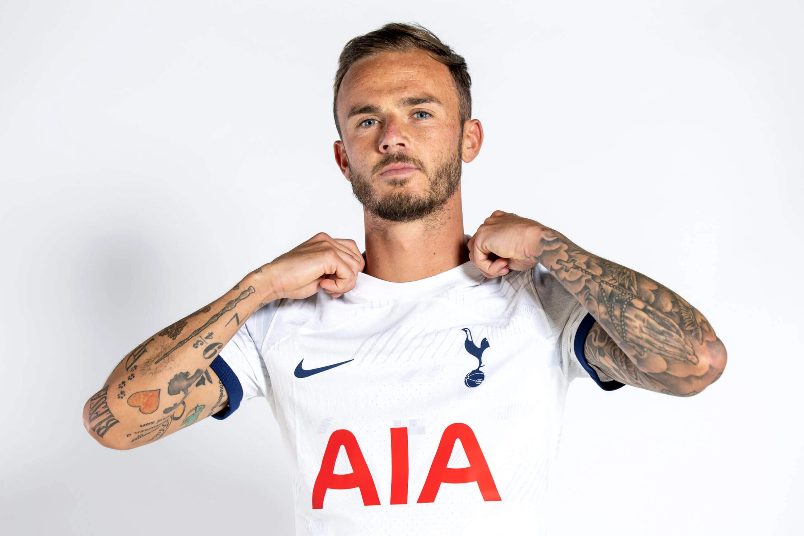 James Maddison trong màu áo câu lạc bộ Tottenham