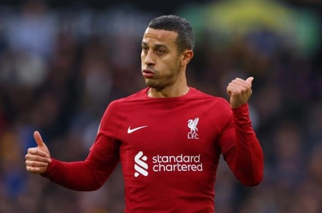 Thiago chia tay người hâm mộ sau những năm tháng cống hiến