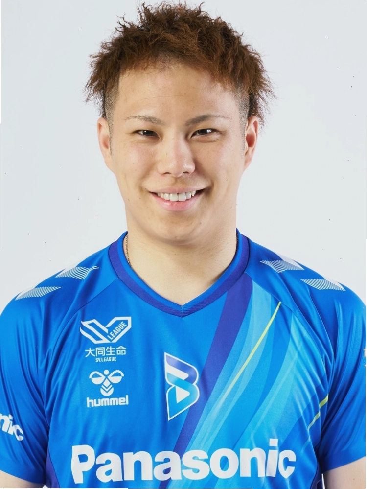 Ảnh chân dung chính thức của Yamamoto Tomohiro tại câu lạc bộ Osaka Bluteon