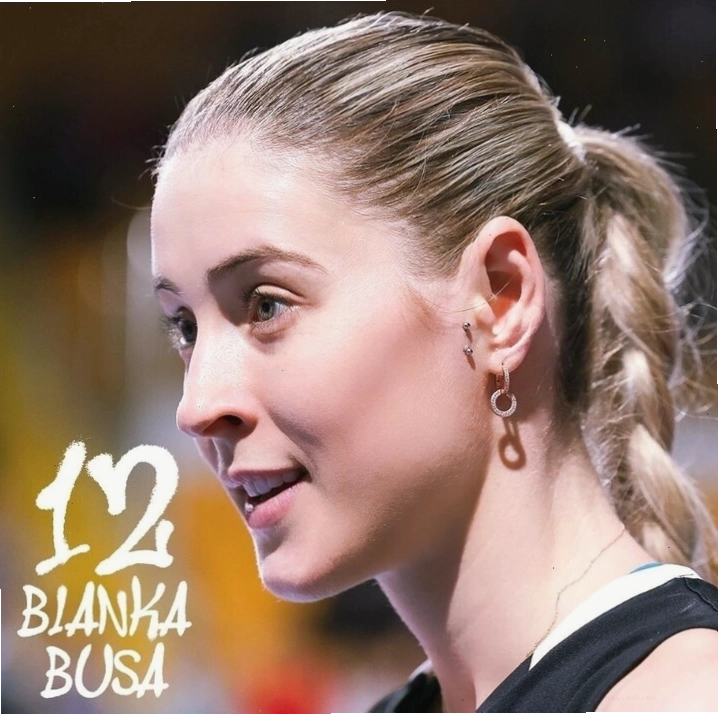 Bianka Buša thi đấu với sự tập trung cao độ