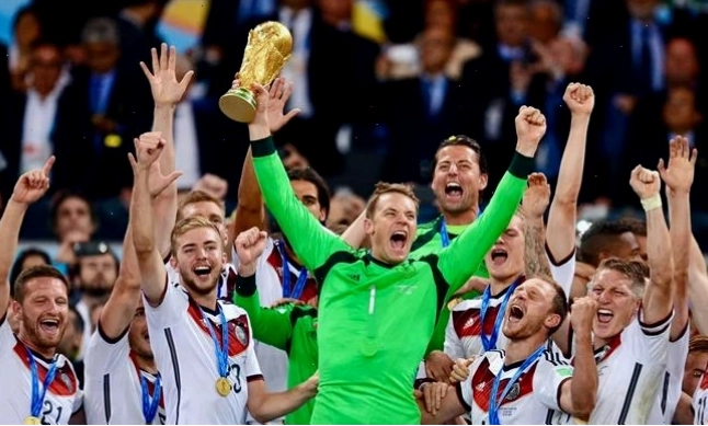 Những khoảnh khắc huy hoàng trong hành trình tham dự các kỳ World Cup của Manuel Neuer