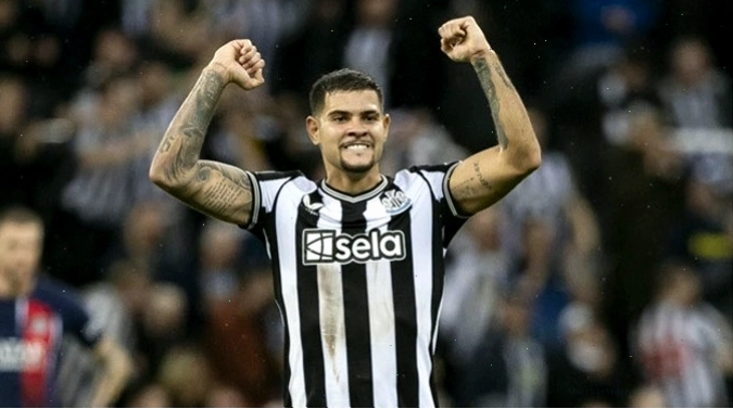 Tiền vệ Bruno Guimarães trong màu áo Newcastle